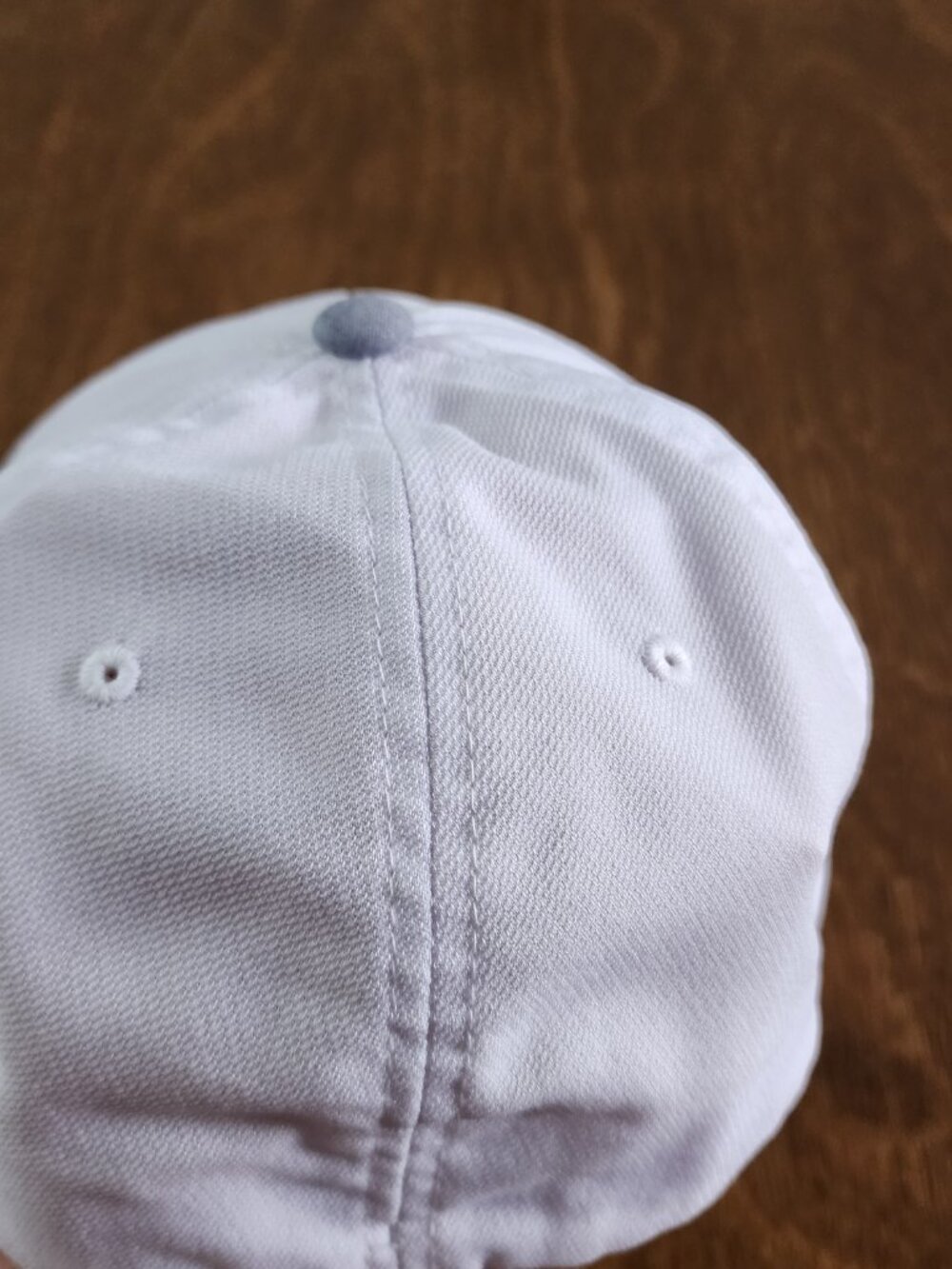 Travis Mathew Men's Flexfit Hat Size L-XL Maui HI White Grey - Picture 6 of 7